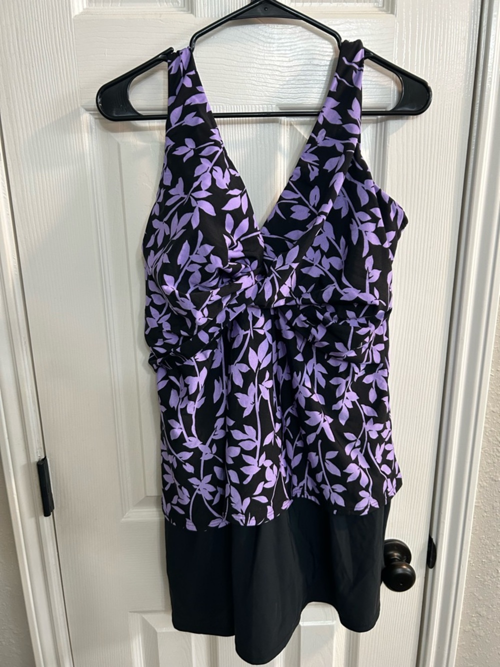Trimshapers one pierce floral swim dress size 20W Purple Black EUC